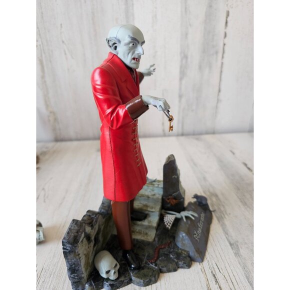 Monarch Dracula nosferatu skull kit statue figurine Halloween vintage - Picture 8 of 9